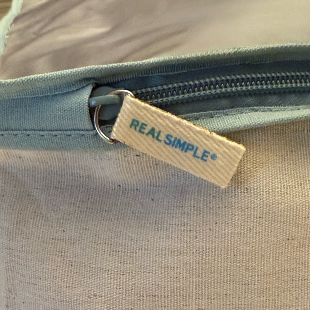 6 Canvas Zippered Storage Bags by Real Simple - 1 Large and 5 Medium - Picture 2 of 16